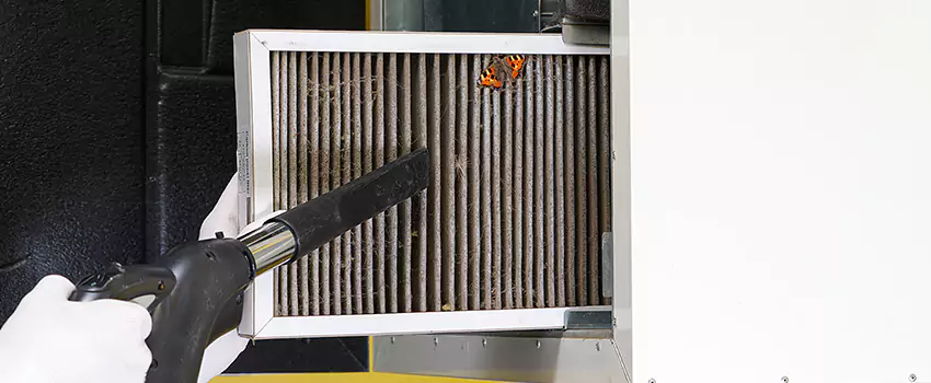 Clogged Air Duct Cleaning Process in Highland Park, IL